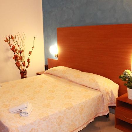 Hotel Nettuno Монтекатини Терме Екстериор снимка