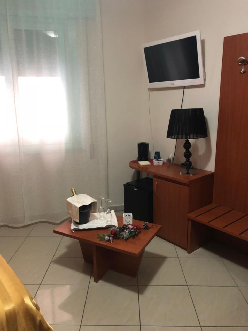 Hotel Nettuno Монтекатини Терме Екстериор снимка